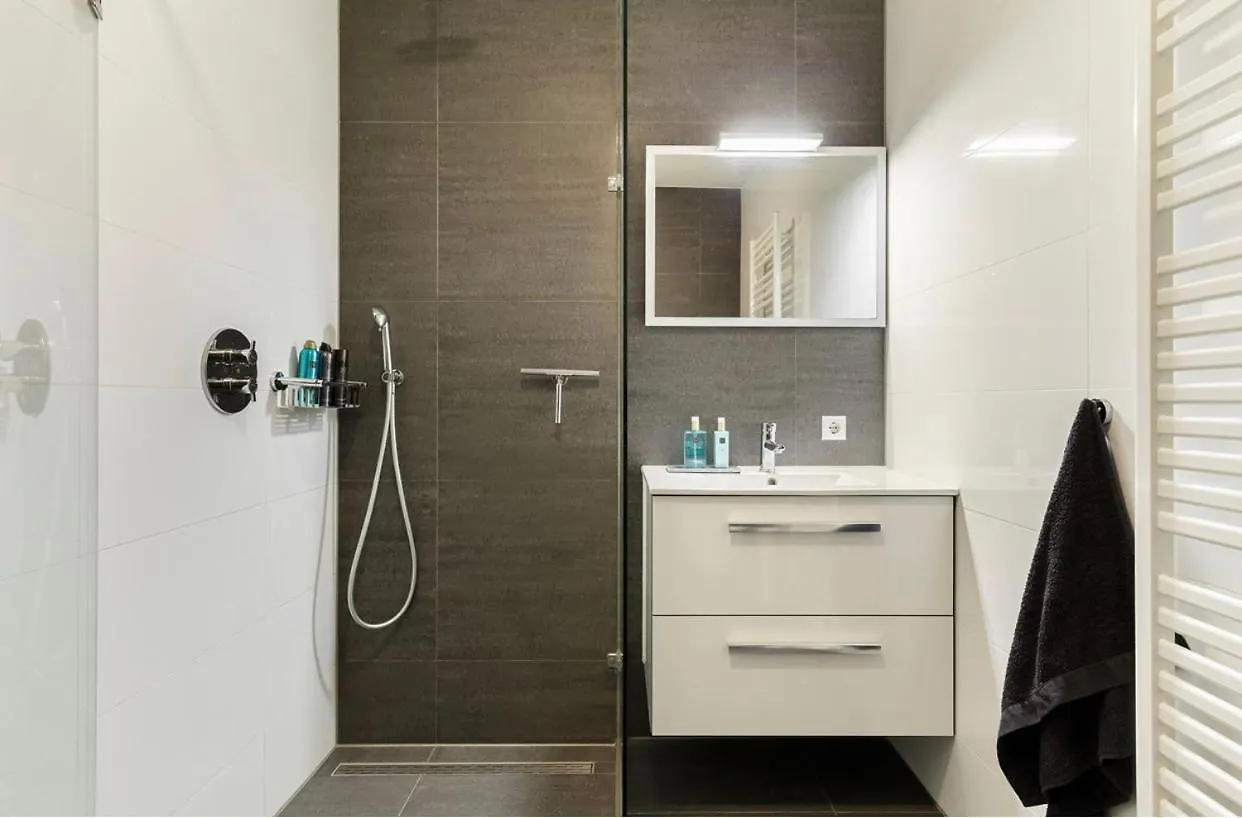 2 Bedroom Apartment With Garden Amsterdam