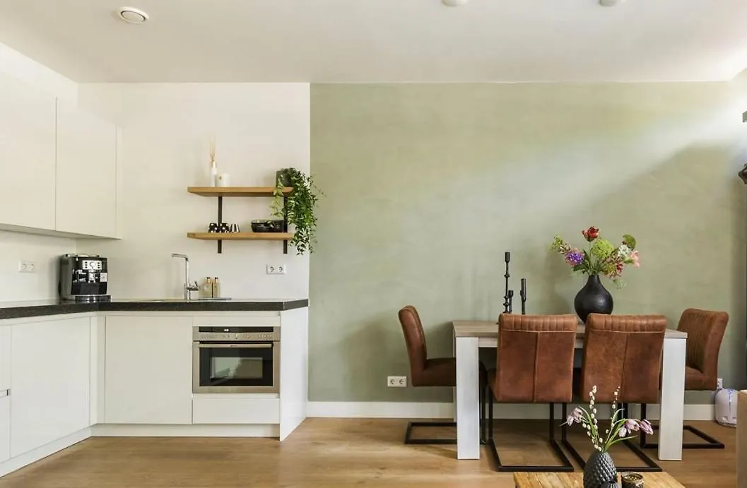 2 Bedroom Apartment With Garden Amsterdam